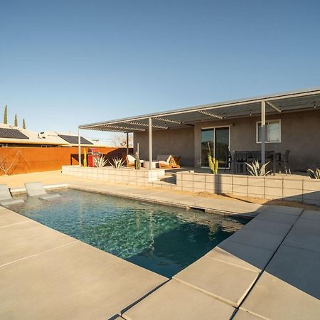Hidden Valley Cottage - Modern Home In Jt Hot Tub โจชัวทรี ภายนอก รูปภาพ