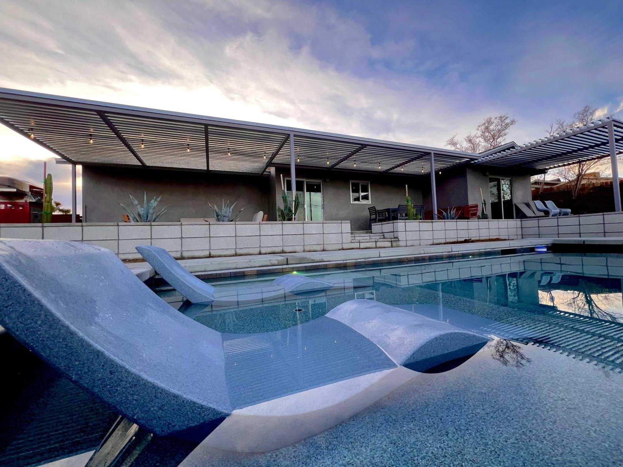 Hidden Valley Cottage - Modern Home In Jt Hot Tub โจชัวทรี ภายนอก รูปภาพ