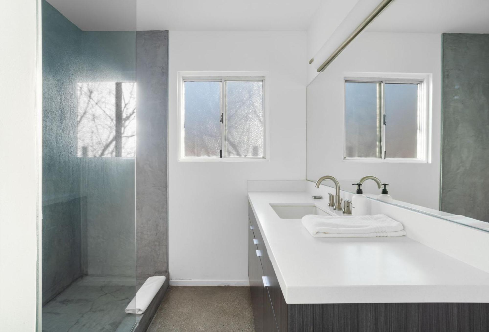 Hidden Valley Cottage - Modern Home In Jt Hot Tub โจชัวทรี ภายนอก รูปภาพ